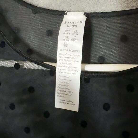 NWT Spanx Bodysuit XL Smoothing Mesh Flocked Polka Dot Layered Smooth Black - Picture 10 of 10